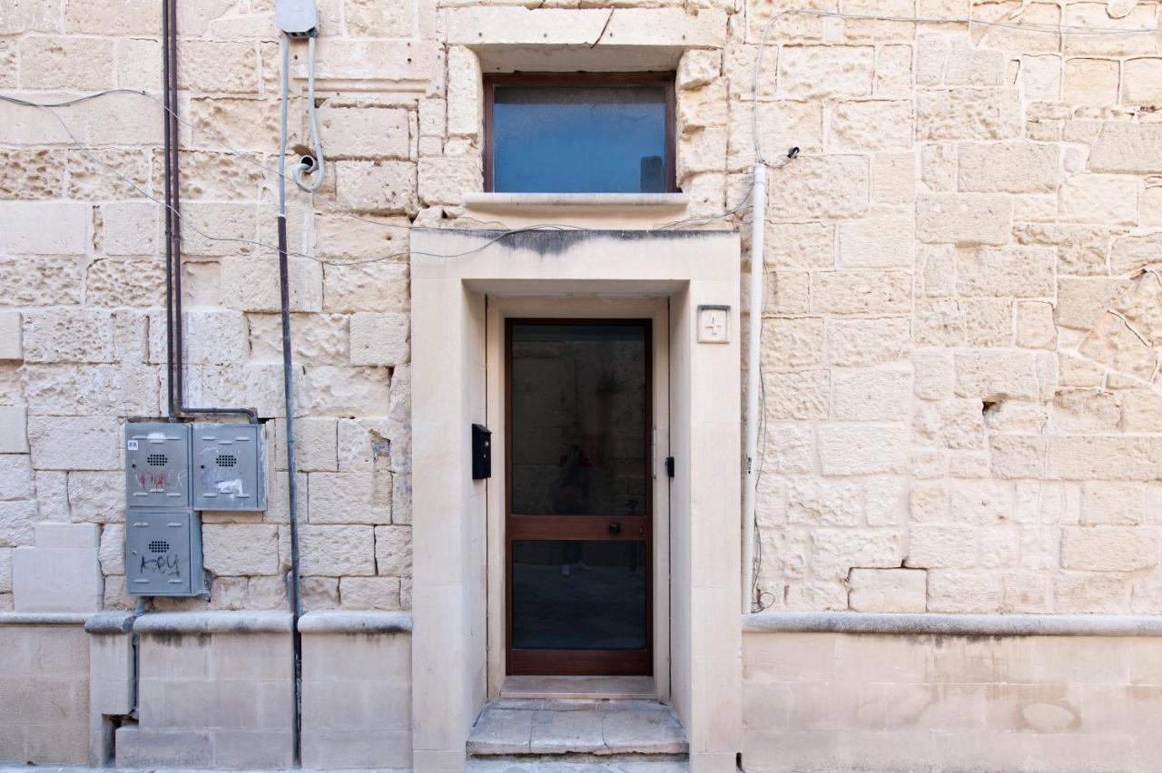 Mesagnesi 6 - Loft Centro Storico Sit Apartment Lecce Ngoại thất bức ảnh
