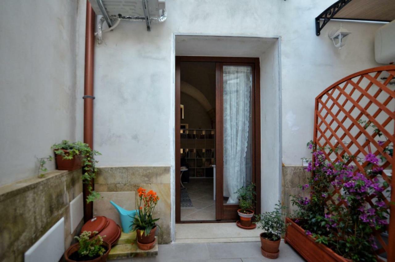 Mesagnesi 6 - Loft Centro Storico Sit Apartment Lecce Ngoại thất bức ảnh